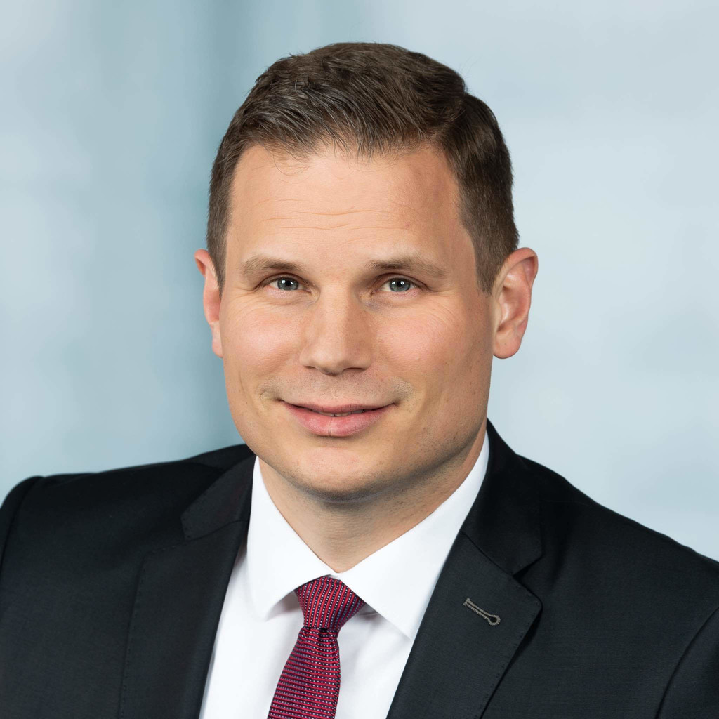 Christian Hillmer Wealth Manager Bethmann Bank XING