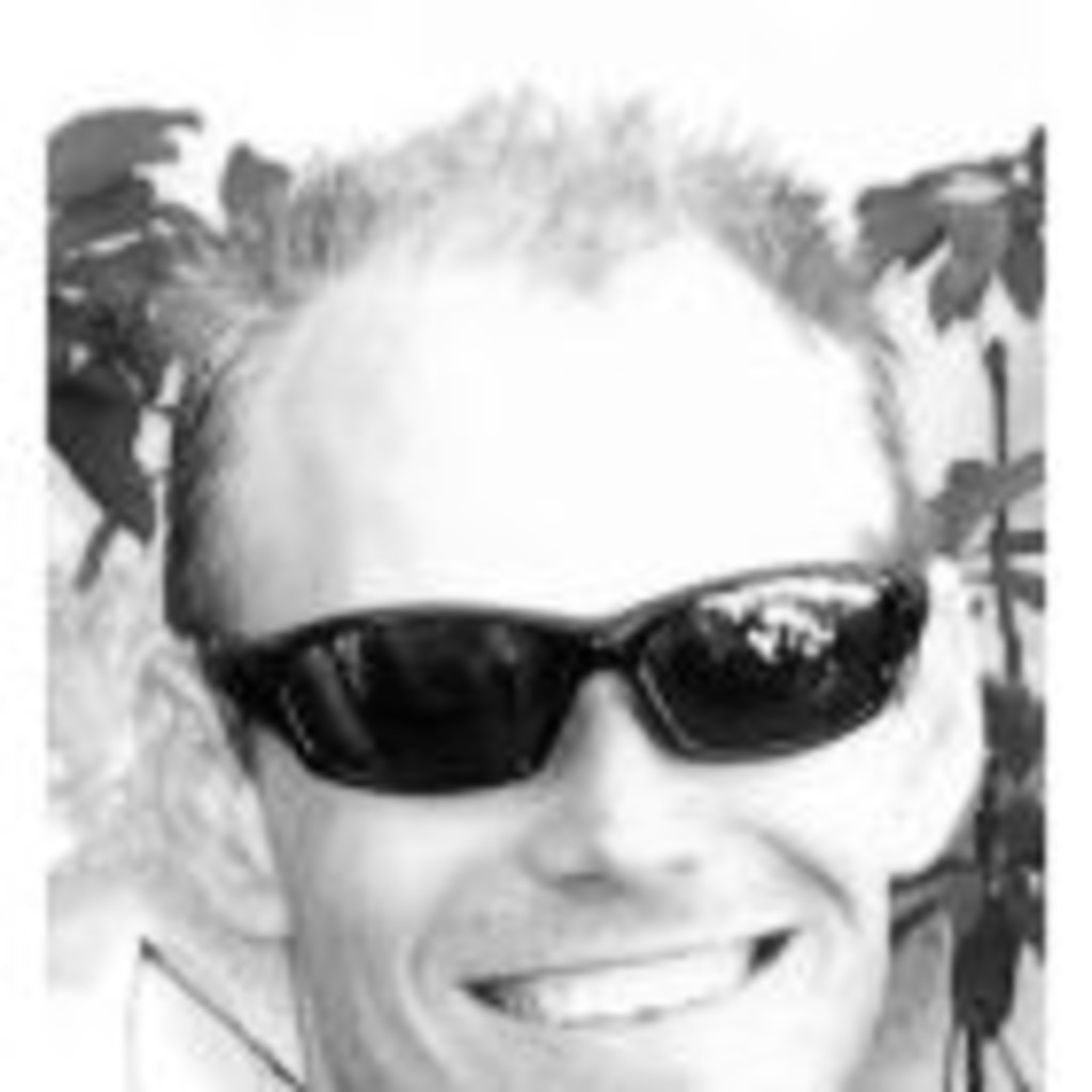 Robert Ficker Systemadministrator / IT Ing. Punzenberger COPADATA