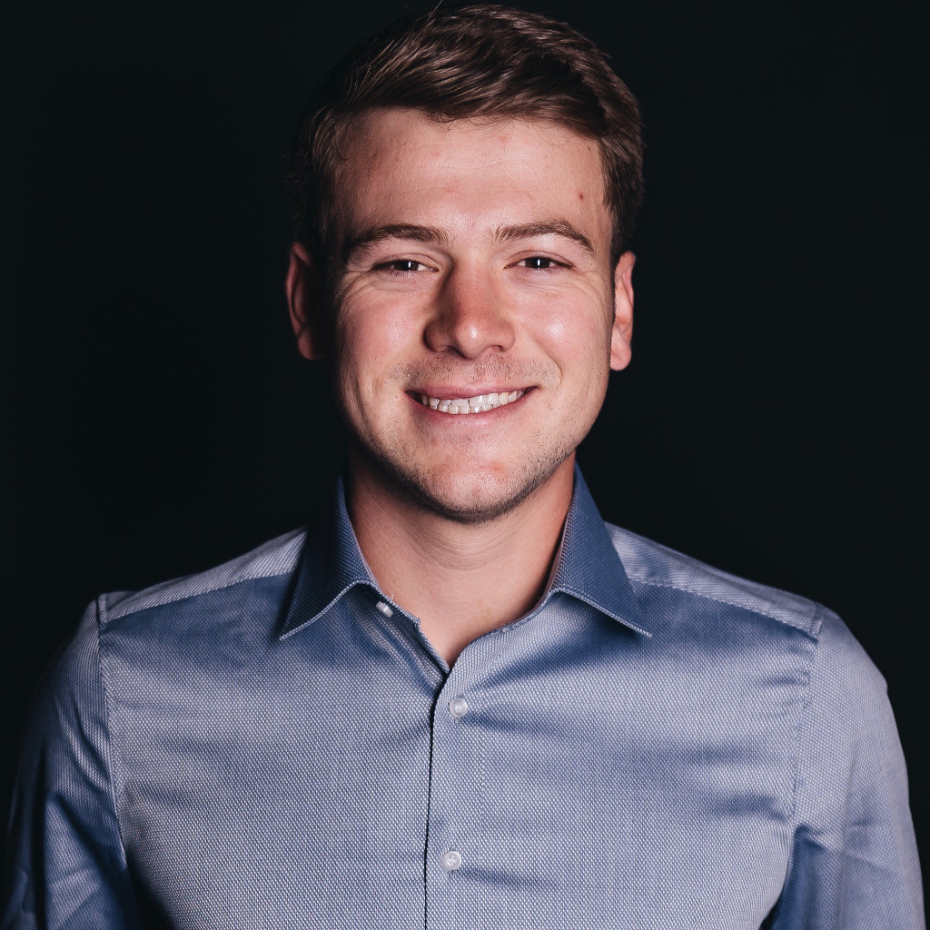 Alexander Szlavik Betriebs und Projektleitung Logistik Scheppach