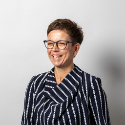 Yvette Cicek 