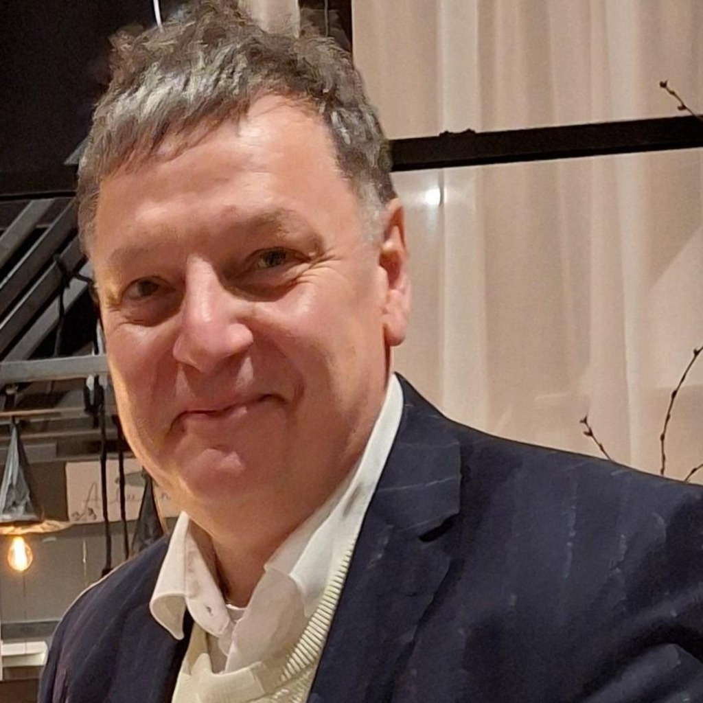 Ulrich Kämpfer - Einkaufsleiter Fachsortimente und Gartenmöbel und