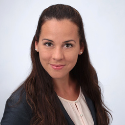 Nadine Blau