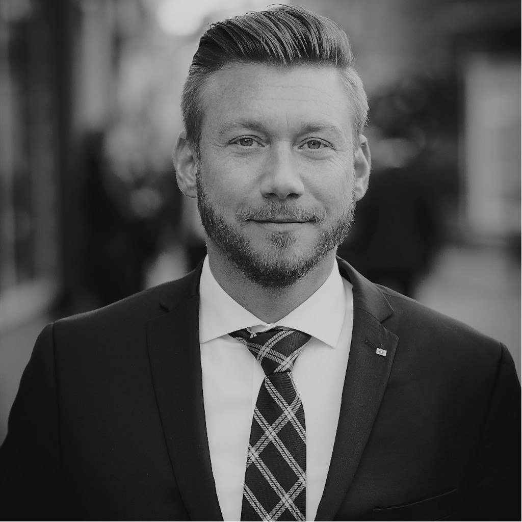 Daniel Linzmeier Baufinanzierungsberater SpardaBank West eG XING