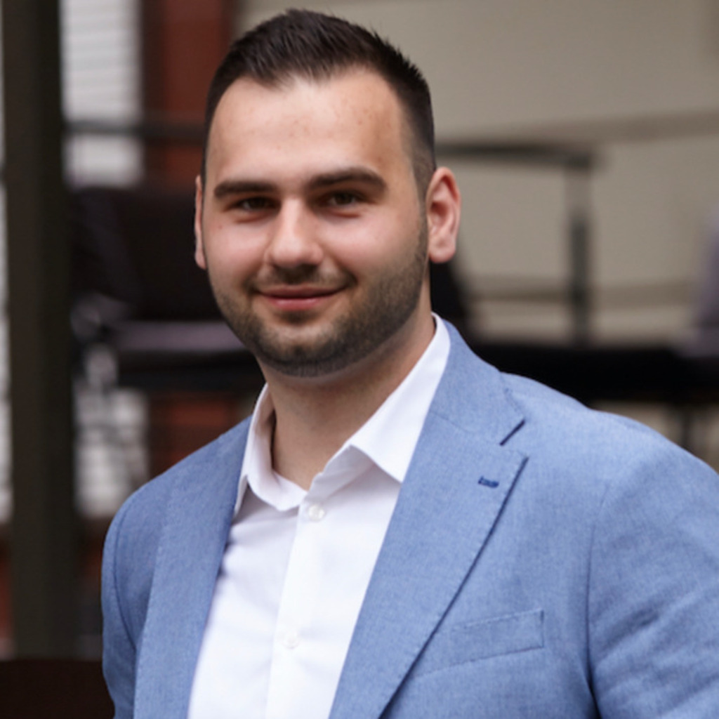 Mike Zhurba Google AdWords Specialist SEA E commerce Qwerty 