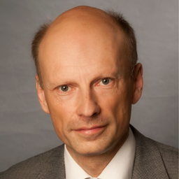 Dr. Bernhard Pfister