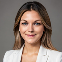 Nadine Voelker