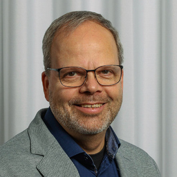 Dr. Jan Priess