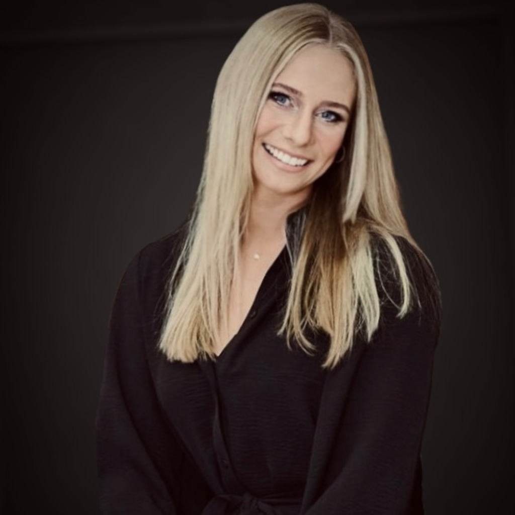 Larissa Kläs Human Resources Manager Albrecht Bäumer GmbH & Co. KG