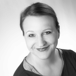 Stephanie Urbach