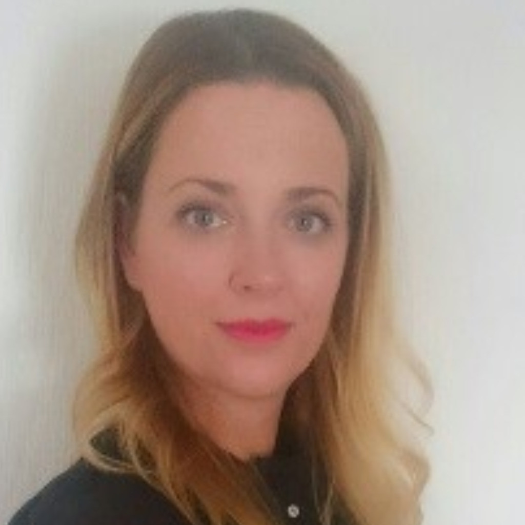 Melanie Bethke Director Online Travel Distribution H World