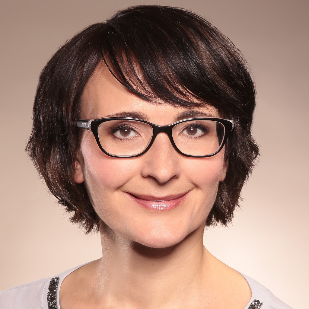 Olga Dragun Global Order Management Analyst Siemens Industry