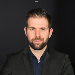 Dr. Alexander Hellmuth