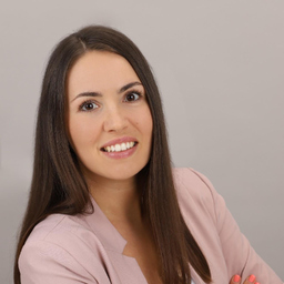 Eszter Keszler-Csábráki