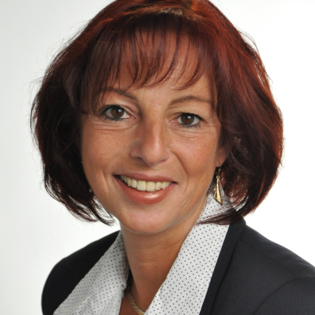 Susanne Pütz-Hebel - Immobilienmaklerin - Immobilien Agentur ...