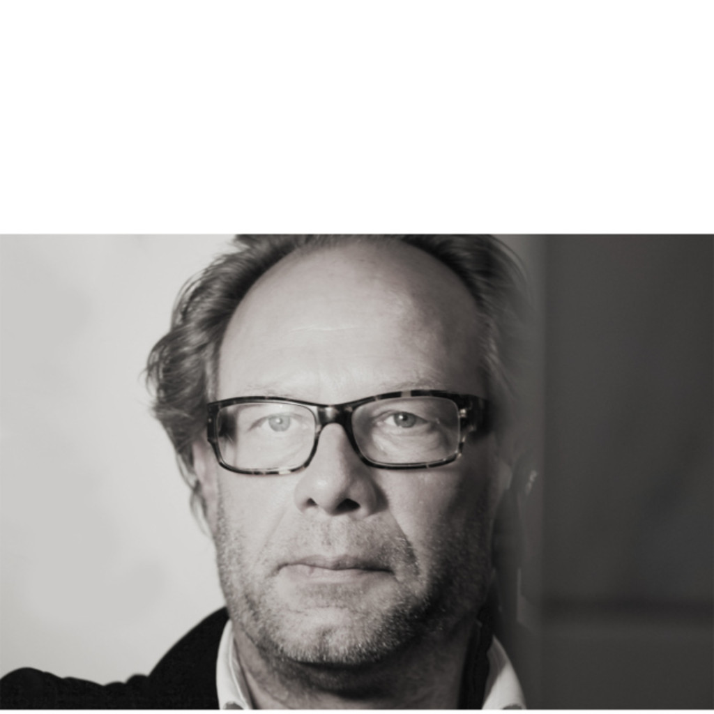 Thomas Weingand architekt....videojournalist...grafiker http//www