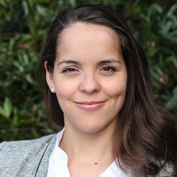 Dr. Emöke Cserti