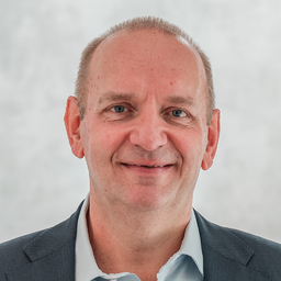Götz Aumüller