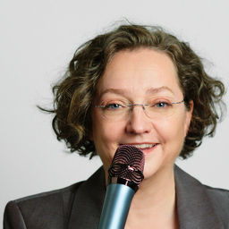 Mag. Vera Szymansky (Business-Moderatorin | FreiStruktur)
