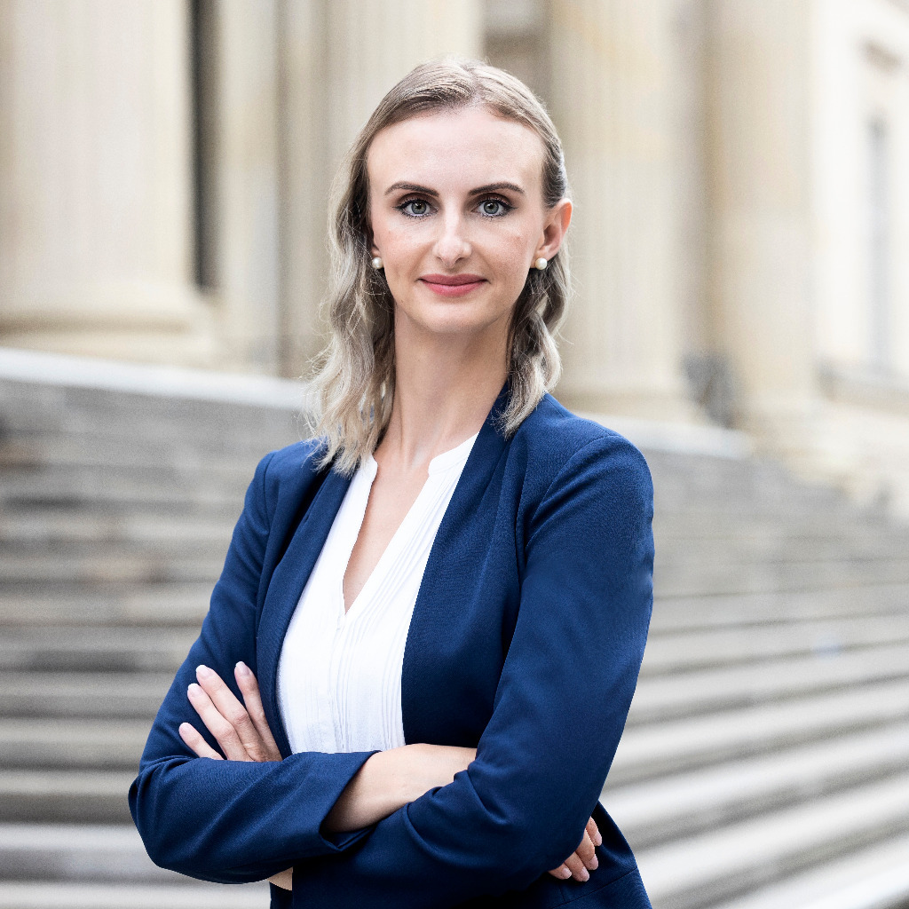 Olga Koop - Leiterin Gesamtbanksteuerung - Stadtsparkasse Wunstorf | XING