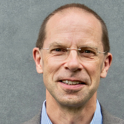 Dr. Felix Helg