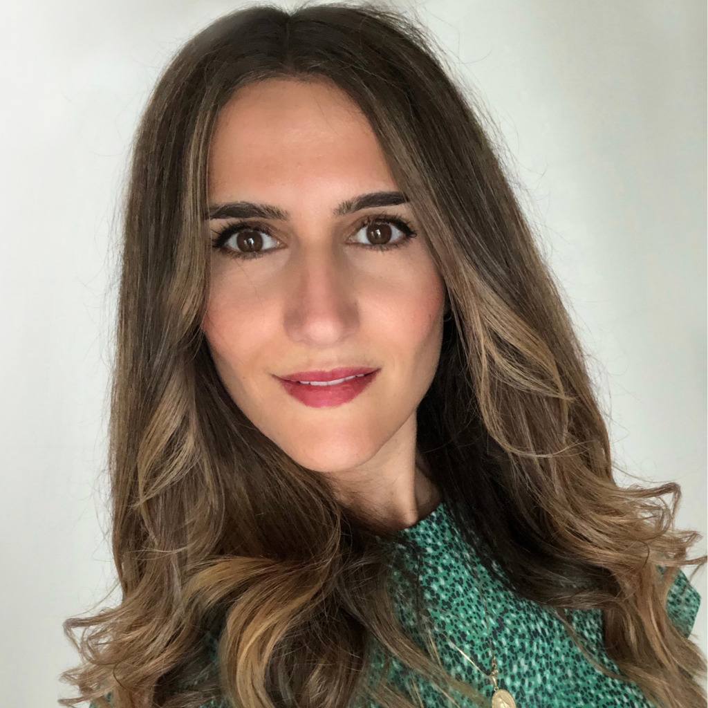 Elisabeth Thomas Senior Process & Print Manager International Brand