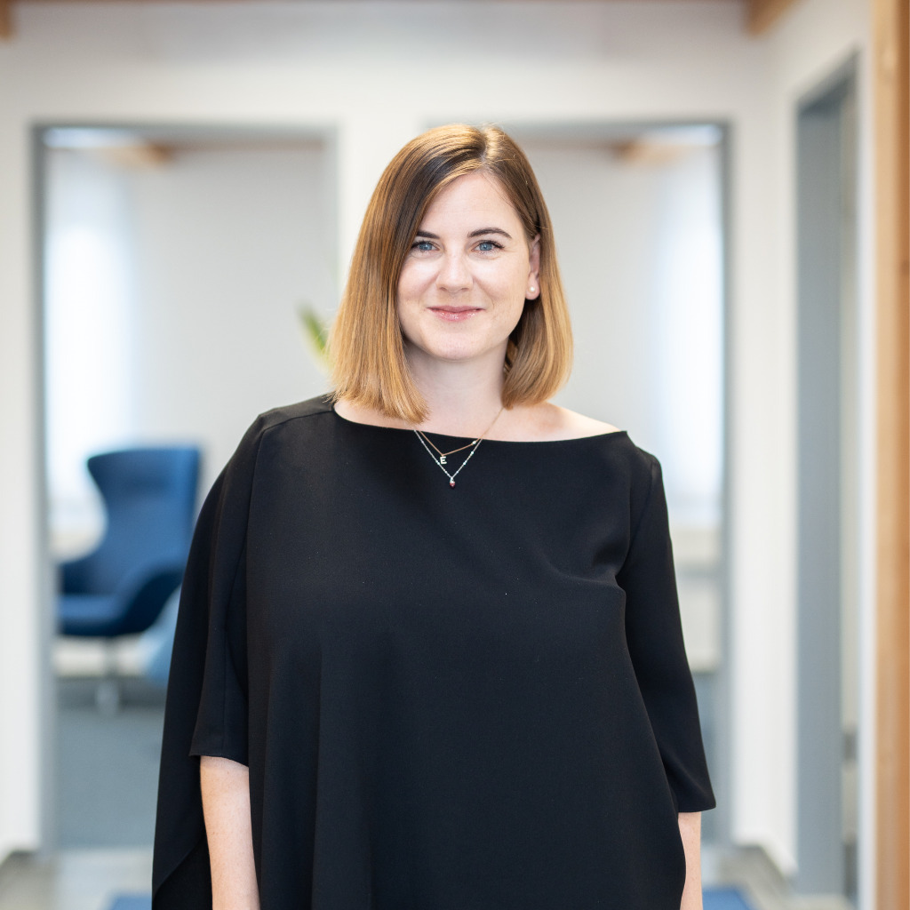 Sandra Esslinger Junior Projektmanagerin Deutsche Wohnwerte GmbH & Co. KG XING