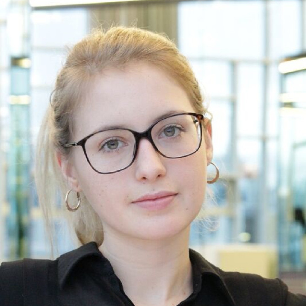 Julia Schwarzbauer Umwelt & Nachhaltigkeitsmanagement IMC FH Krems