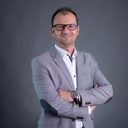 Michael Pfau