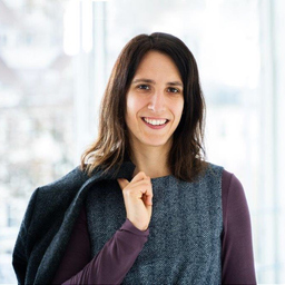 Dr. Karolina Engenhorst