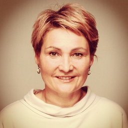 Julia Wolf