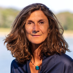 Dr. Vera Popper