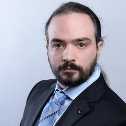 Dr. Oliver Groß