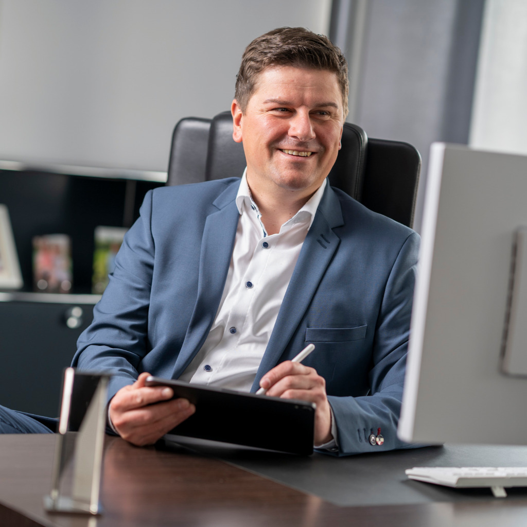 Hans-Jörg Meier - Vorstand - Volksbank Bühl | XING