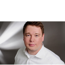 Dennis Bach