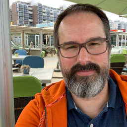 Lutz Raumanns