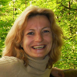 Dr. Viktoria Frysak