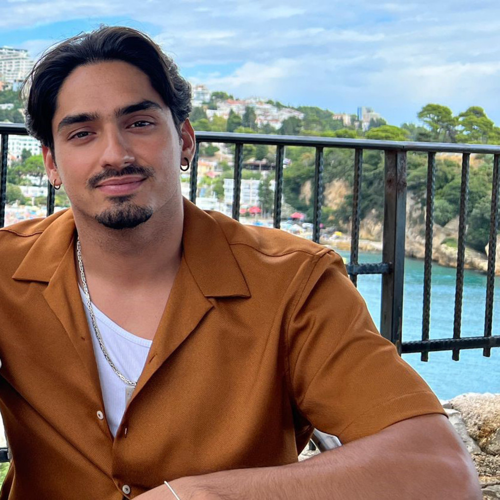 Ahmet Abazi Kaufmann für Büromanagement Carhartt Work In Progress