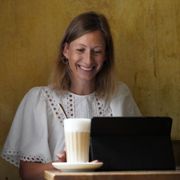 Dr. Danica Hundt