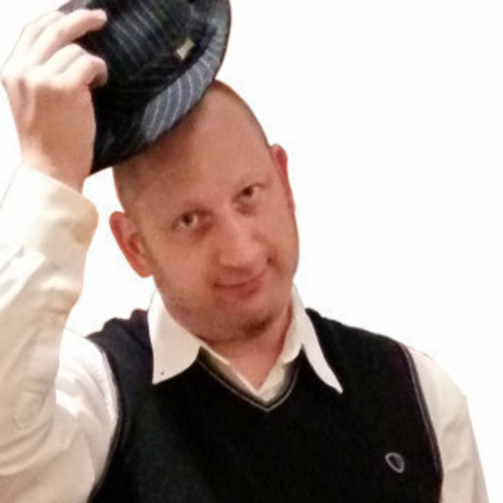 Social Media Profilbild Tim Kämpfe Erfurt