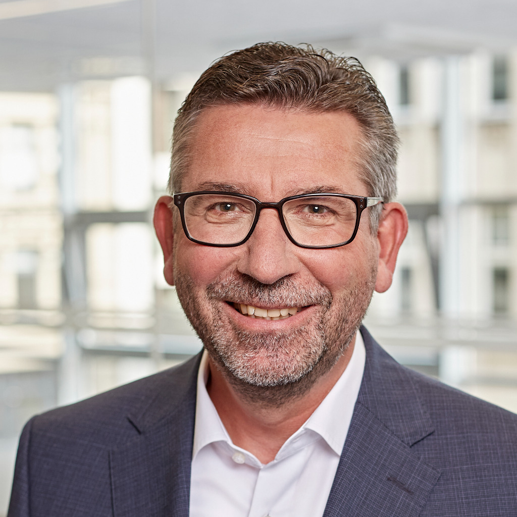 Stephan Lintzen Landesdirektor Hamburg Leiter Maklervertrieb Privat 