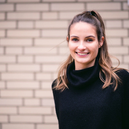 Vanessa Schrader