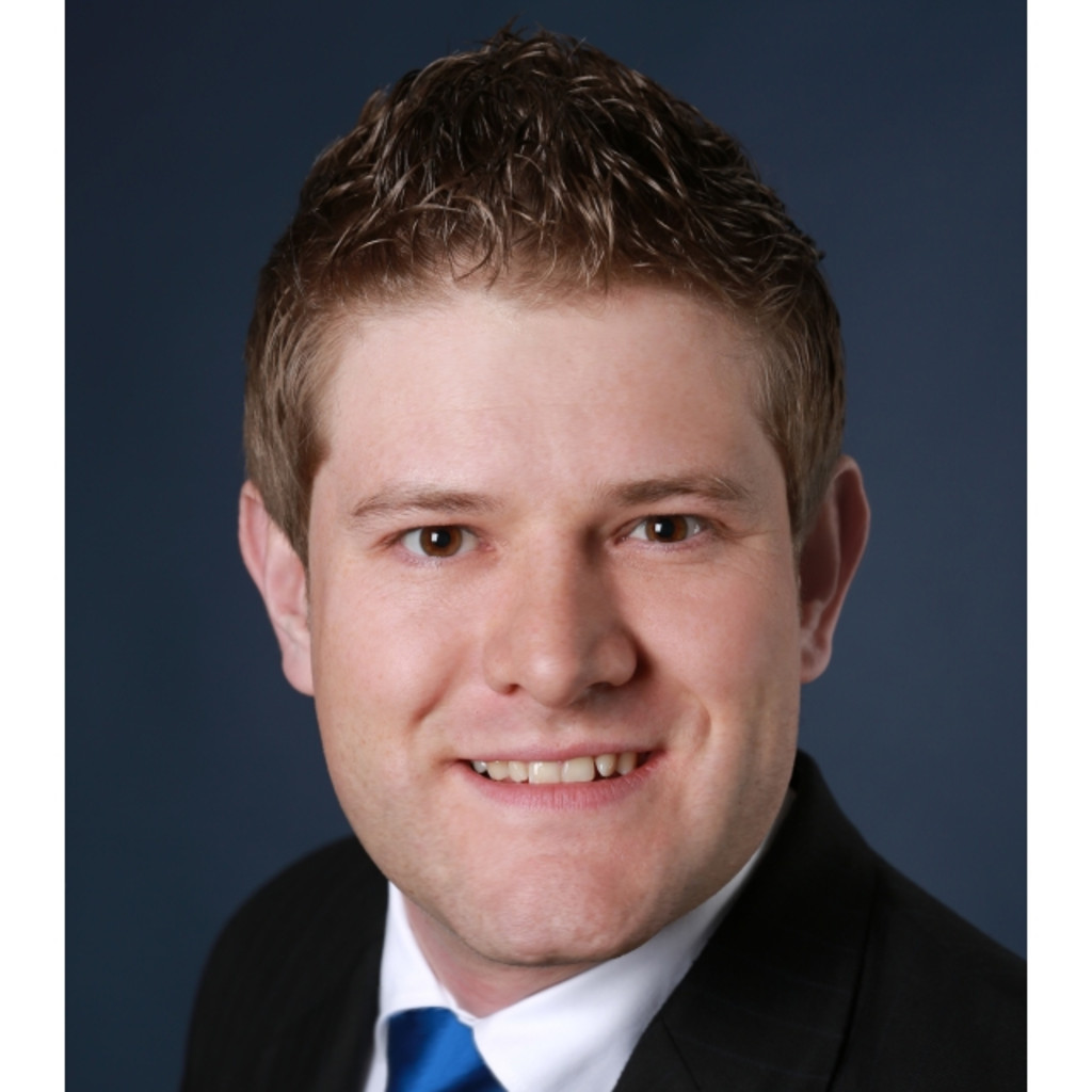 Robert Engst Head of E/E Hardware Architecture MAN Truck & Bus SE