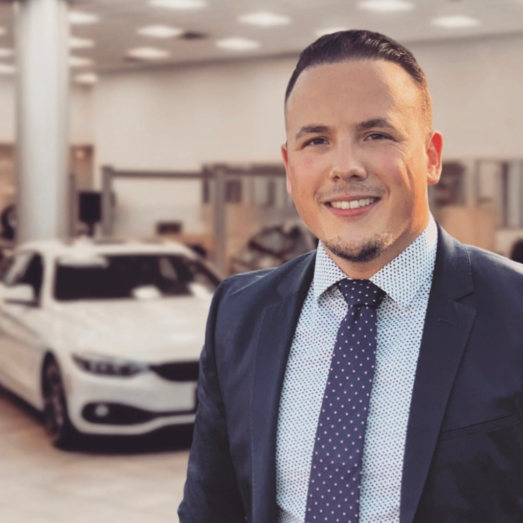 Vladislav Schapovalov Verkaufsleiter Gebrauchtwagen AutoLevy GmbH