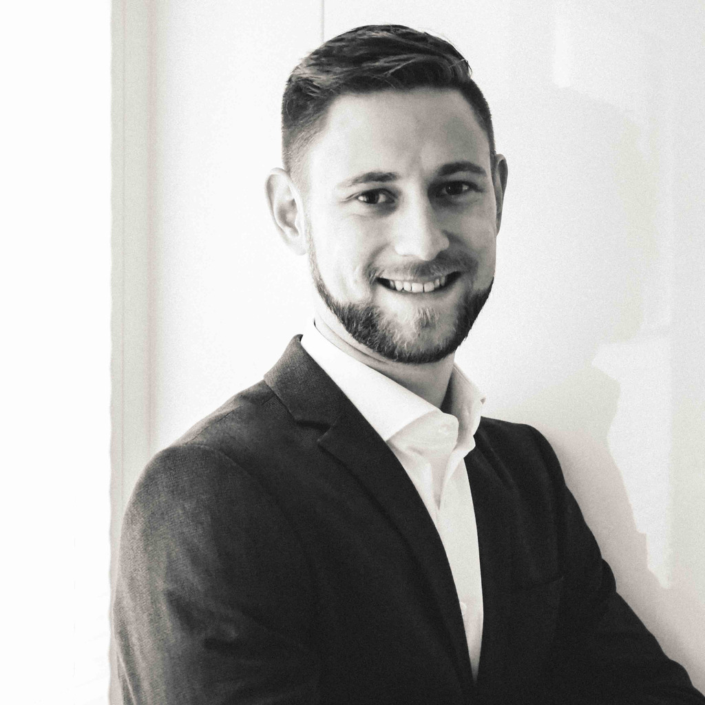 Max Weiß Betriebswirt VWA Hochschule für berufsbegleitendes Studium