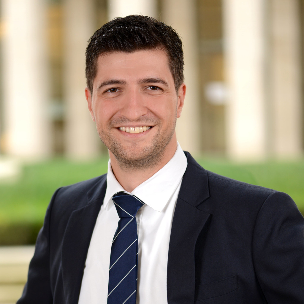 Hannes Gottschlich Senior Manager Transaction Handling & Process