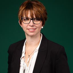 Dr. Nicole Schott