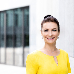 Julia Gellert
