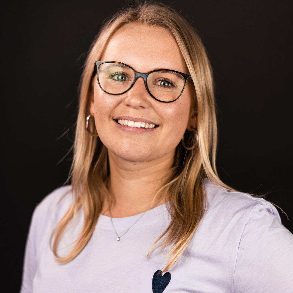 Neele Weber Brand Manager Owned Media Warner Music Group Germany