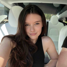 Gloria Capat