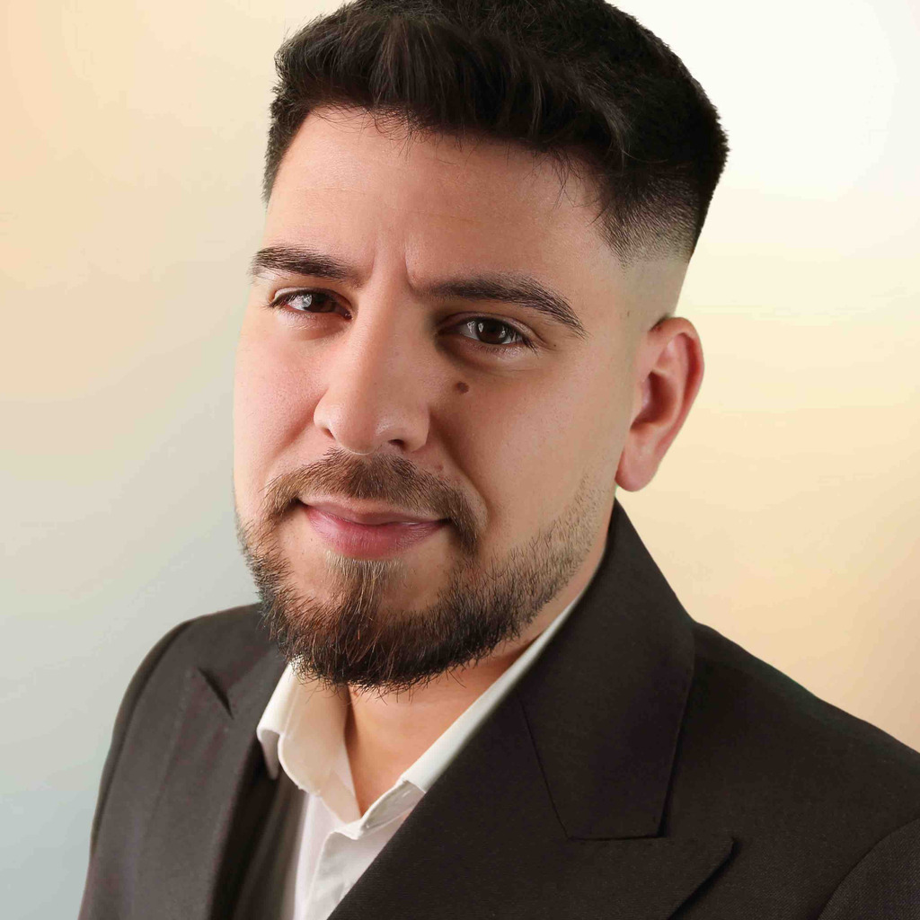 Giulio Petrillo Personalberater Abax GmbH XING